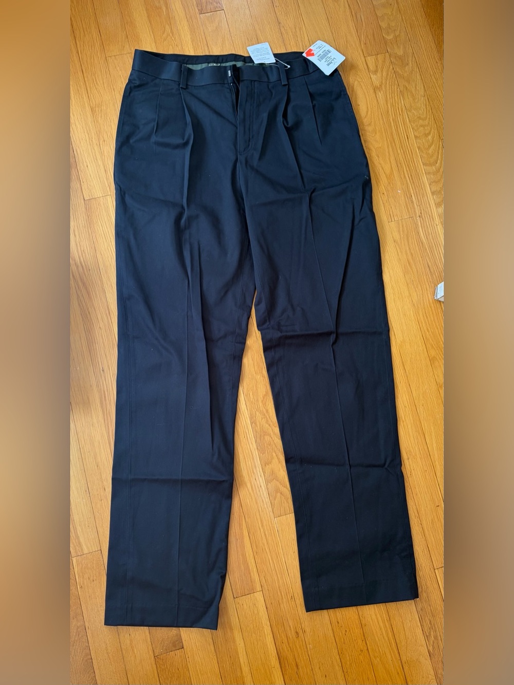 L.L. Bean Men’s WF Black Chino Dress Pants With Pleated Front
